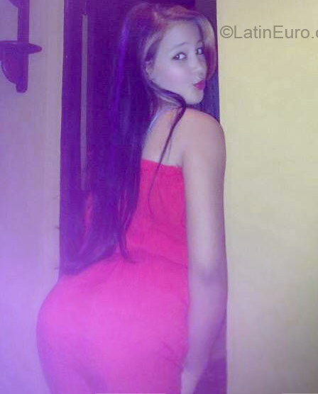 Date this delightful Dominican Republic girl Marlyn from Santo Domingo DO21721