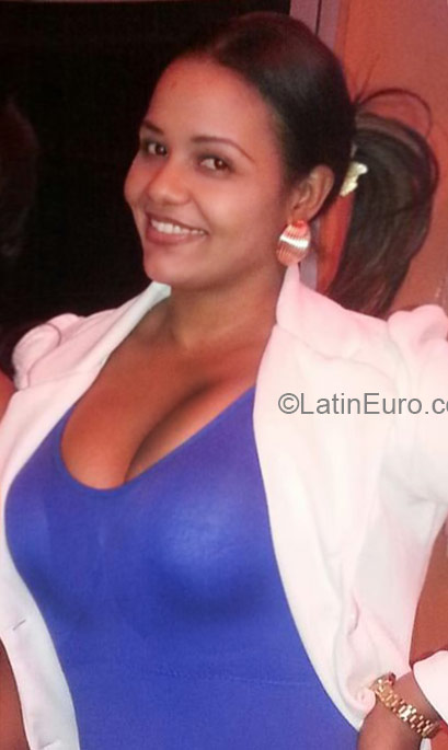 Date this fun Dominican Republic girl Esmeralda from Hato mayor DO21831