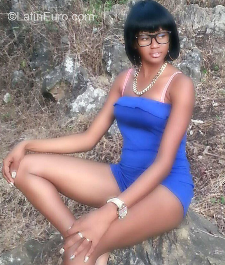 Date this sultry Jamaica girl Jeviane from Montego bay JM2026