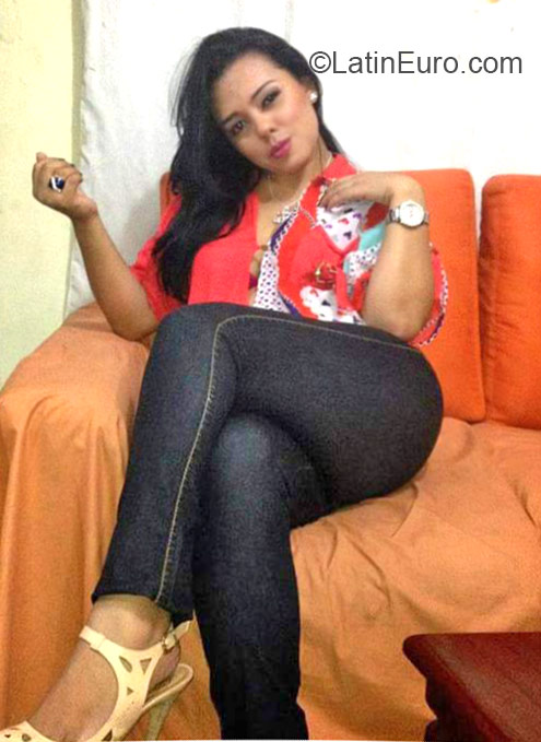 Date this tall Ecuador girl Amandita from Guayaquil EC180