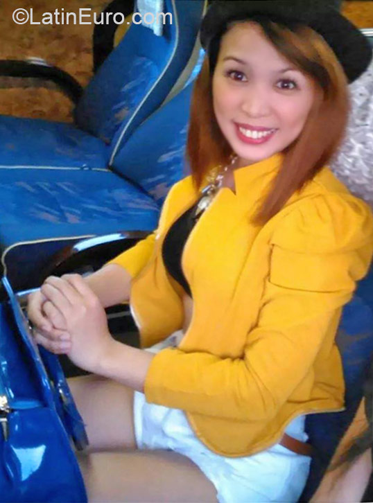 Date this charming Taiwan girl Mishey from Tainan TW8
