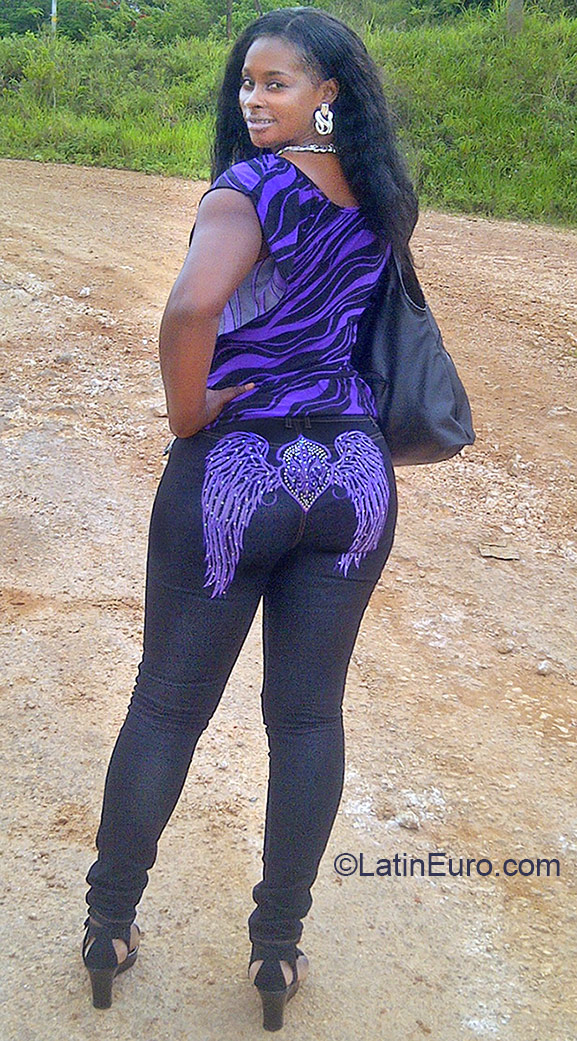 Date this funny Jamaica girl Dahla from Kingston JM2087