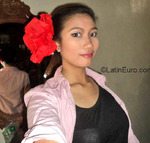 voluptuous Philippines girl Shairia from Angadanan PH799