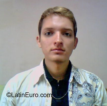 Date this young Venezuela man Erik from Tachira VE570