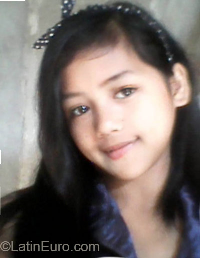 Date this nice looking Philippines girl Preciouis from Lucena City PH800