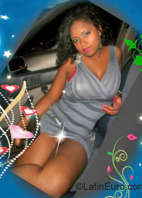 Date this beautiful Dominican Republic girl Yudy from Santiago DO22801