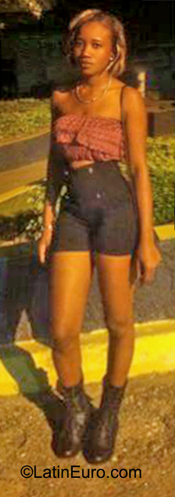 Date this young Jamaica girl Yanike from Clarendon JM2134