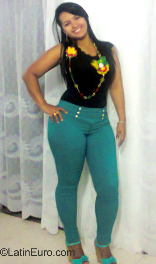 Date this beautiful Colombia girl Leidi from Barranquilla CO17891