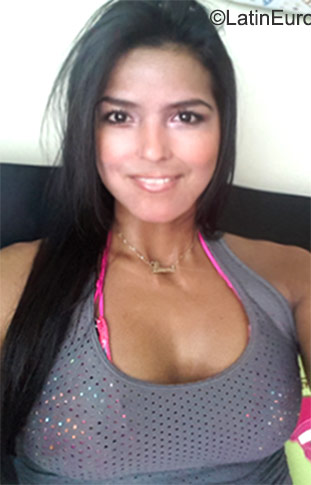 Date this exotic Colombia girl Laura from Bogota CO17896