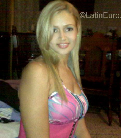 Date this sultry Venezuela girl Bela from Guayana VE622