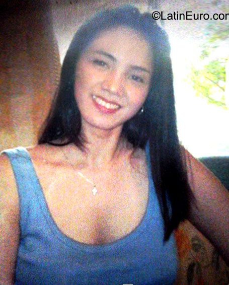 Date this funny Philippines girl Marian from Caloocan PH811