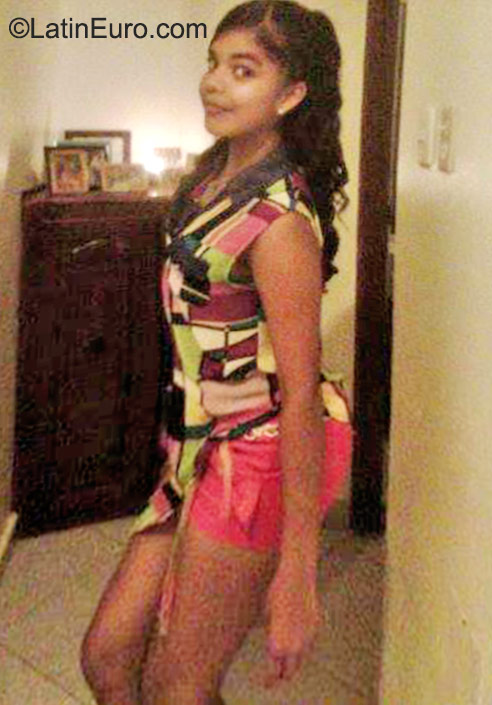 Date this attractive Dominican Republic girl Gabriela from Puerto Plata DO23179
