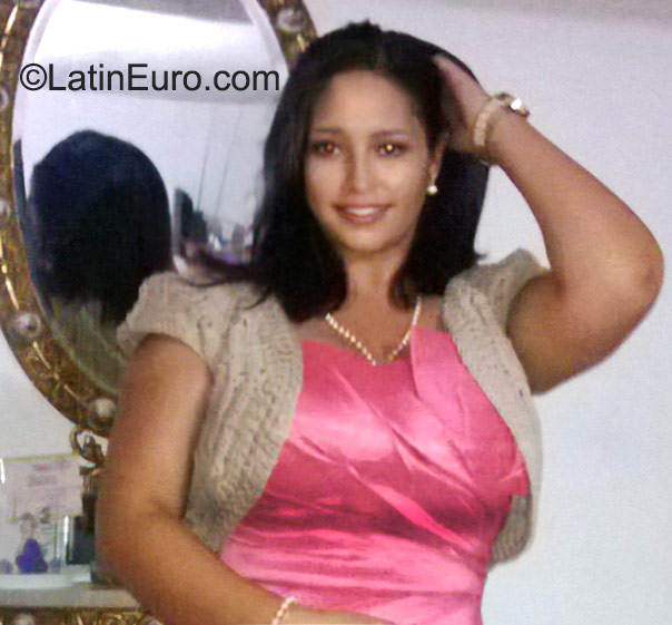 Date this cute Mexico girl Asul from Saltillo MX1451
