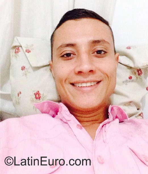 Date this beautiful Colombia man Jorge from Medellin CO17985