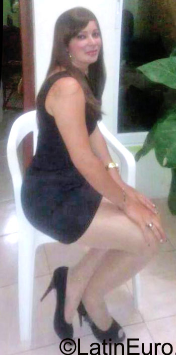 Date this sultry Dominican Republic girl Aliza from La Vega DO26241