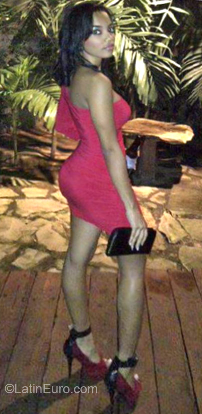 Date this good-looking Dominican Republic girl Alma from Puerto Plata DO23759