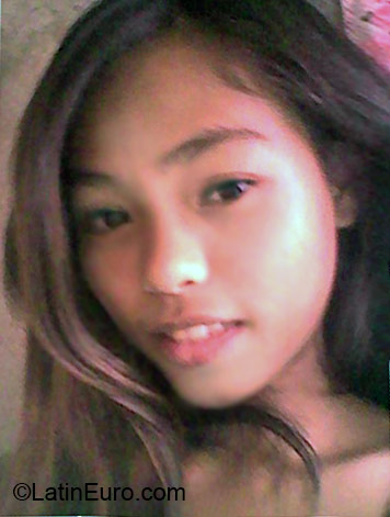 Date this lovely Philippines girl Gerlin from Manila PH853