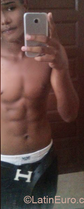 Date this exotic Dominican Republic man Kendry from Santo Domingo DO24248
