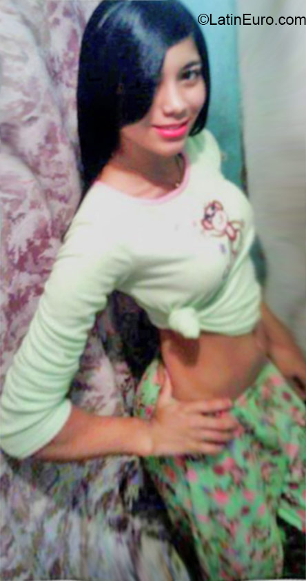 Date this funny Dominican Republic girl Molly from Santo Domingo DO24570
