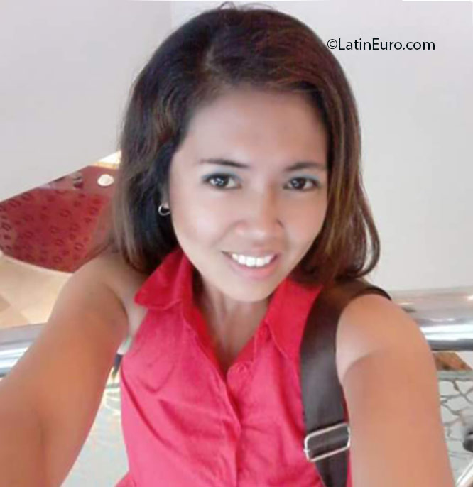 Date this gorgeous Philippines girl Lindee from Tagum PH864