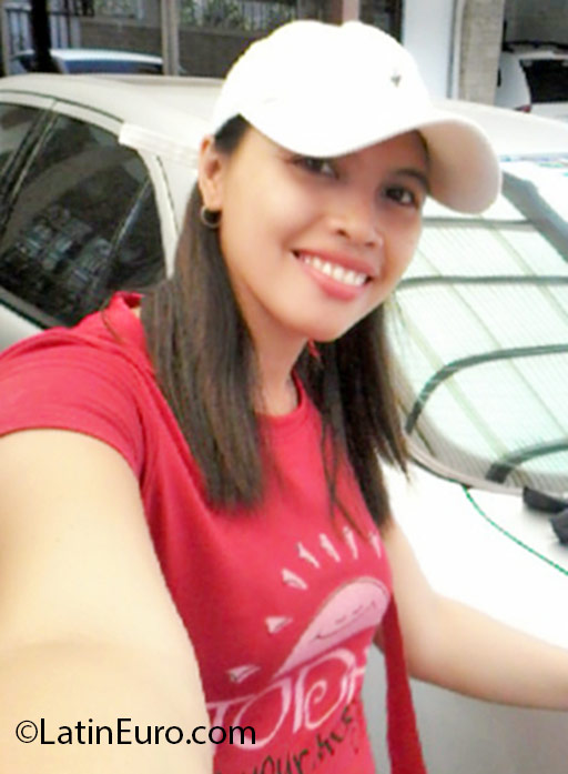 Date this voluptuous Philippines girl Rose Ann from Tacloban City PH868