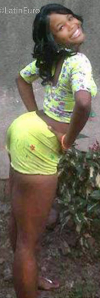 Date this gorgeous Jamaica girl Shawna from Kingston JM2255