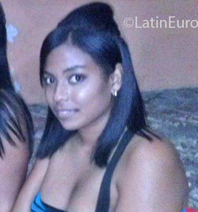 Date this sensual Dominican Republic girl Jantnia from Santo Domingo DO24905