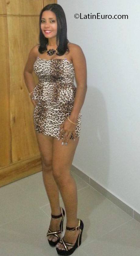 Date this charming Dominican Republic girl Marlin from Puerto Plata DO25397
