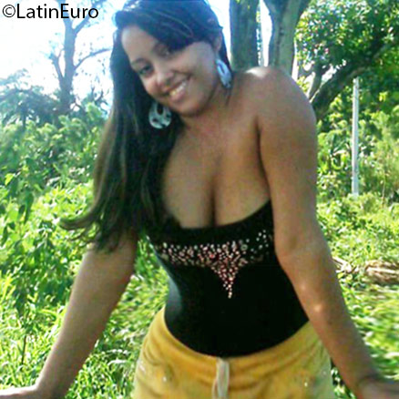 Date this young Dominican Republic girl Yuberry from La Vega DO25511