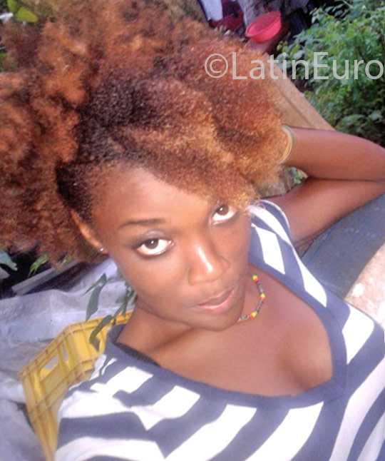 Date this happy Jamaica girl Celia from Kingston JM2302