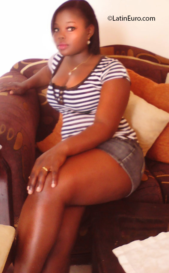 Date this charming Dominican Republic girl Ana from Santo Domingo DO25588