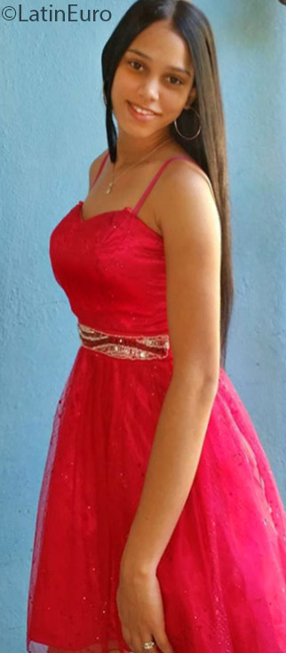 Date this beautiful Dominican Republic girl Irene from Santiago DO25703