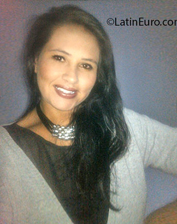 Date this stunning Colombia girl Laura from Manizales CO18964