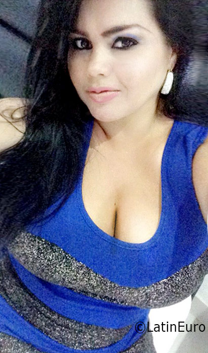 Date this charming Colombia girl Paula from Cucuta CO19041