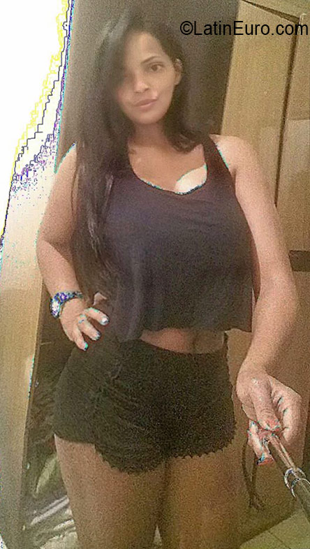 Date this athletic Brazil girl Gesiane from Belo Horizonte BR9720