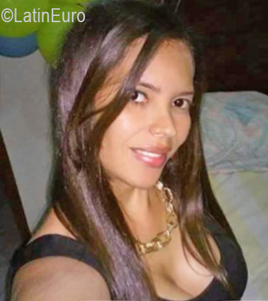 Date this happy Dominican Republic girl Magnolia from Santiago DO26168