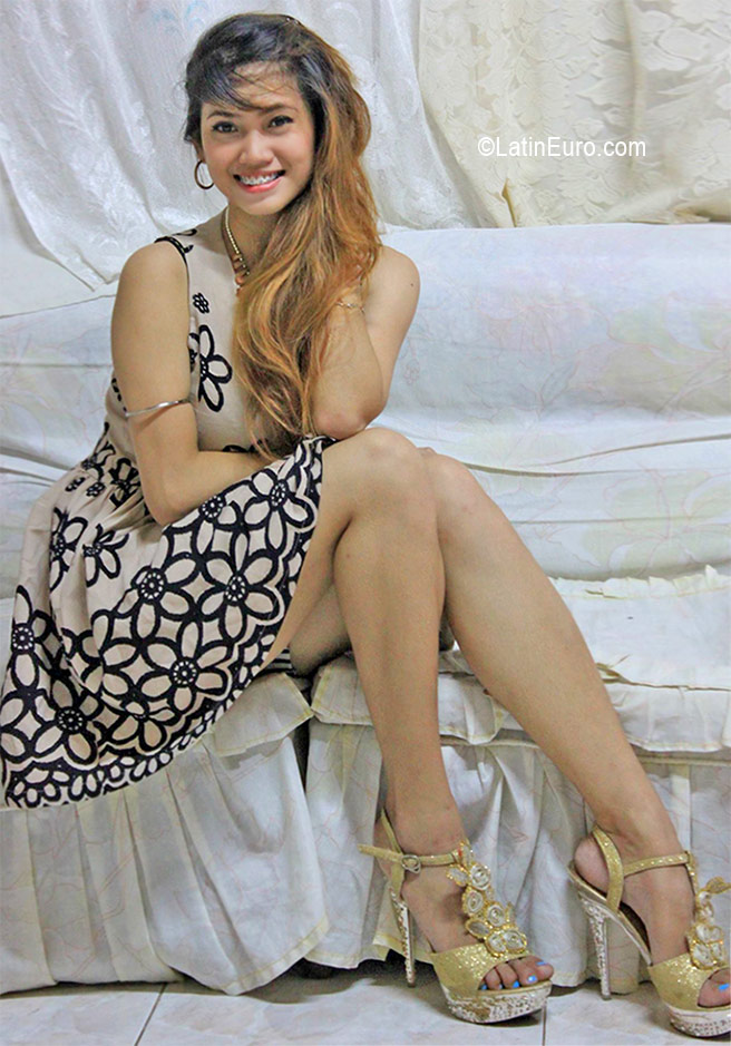 Date this gorgeous Philippines girl Jasiah from Baguio City PH919