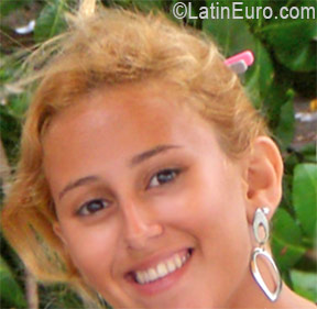 Date this stunning Brazil girl Clara from Goiania BR9744