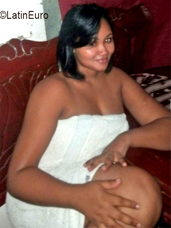Date this lovely Dominican Republic girl Franchis from Santo Domingo DO26452