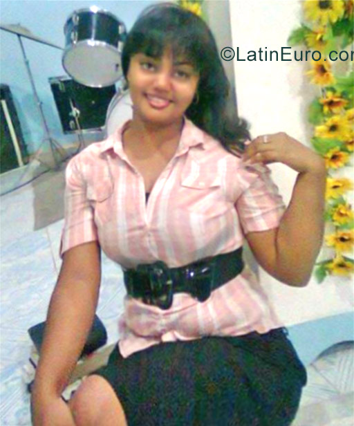 Date this cute Honduras girl Marta from Olanchito HN2276