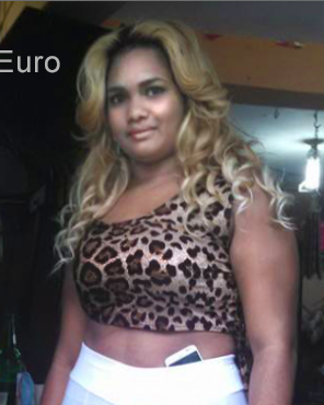 Date this hard body Dominican Republic girl Wanda from Santo Domingo DO26664