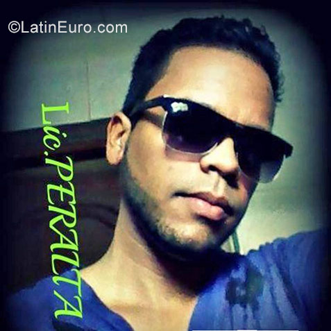 Date this stunning Dominican Republic man EDINSON from Santiago DO26812