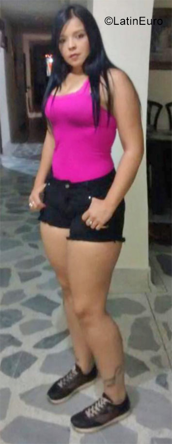 Date this athletic Colombia girl Maritza from Medellin CO21293