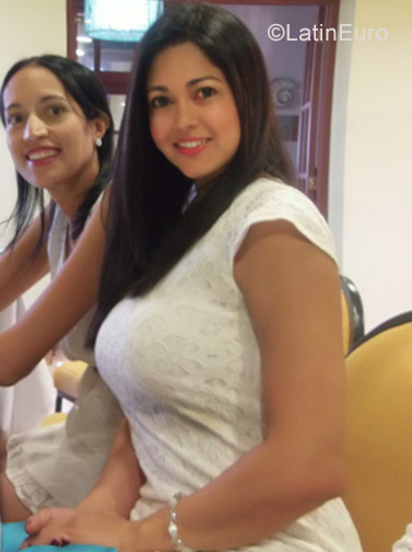 Date this exotic Colombia girl Claudia from Barranquilla CO21303
