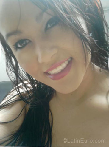 Date this lovely Brazil girl Leony from Sao Paulo BR10026
