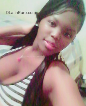 Date this delightful Dominican Republic girl Berenise from San Cristobal DO28664