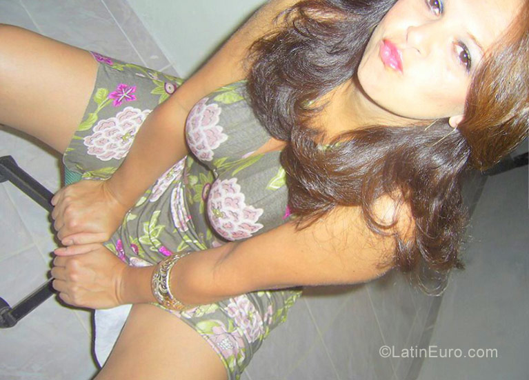 Date this stunning Brazil girl Adriana from Joao Pessoa BR10034