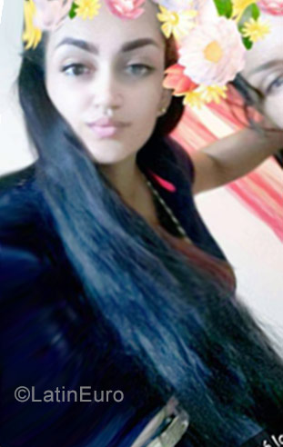 Date this young Dominican Republic girl Maria from Santo Domingo DO28736