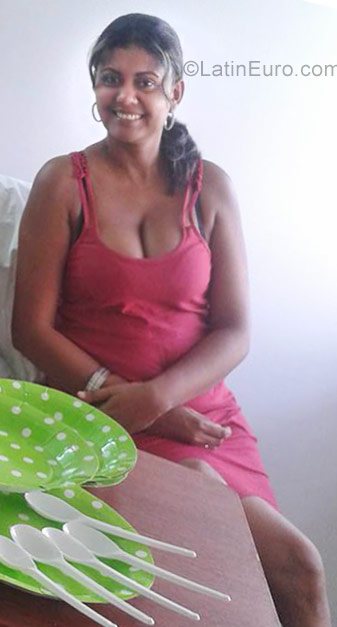 Date this cute Colombia girl Odalis from Bucaramanga CO21558
