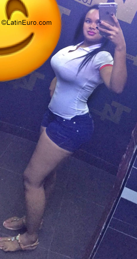 Date this sultry Dominican Republic girl Maribel from Santo Domingo DO28873